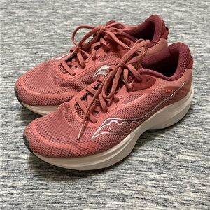 Saucony Axon 3 Women’s Running Shoe Size 8.5